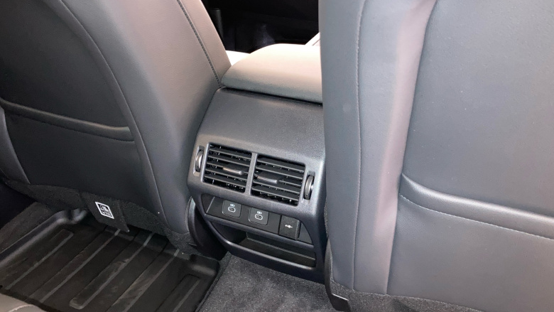 Land Rover Discovery Sport 1.5 P270e Dynamic SE 5dr Auto [5 Seat] Station Wagon